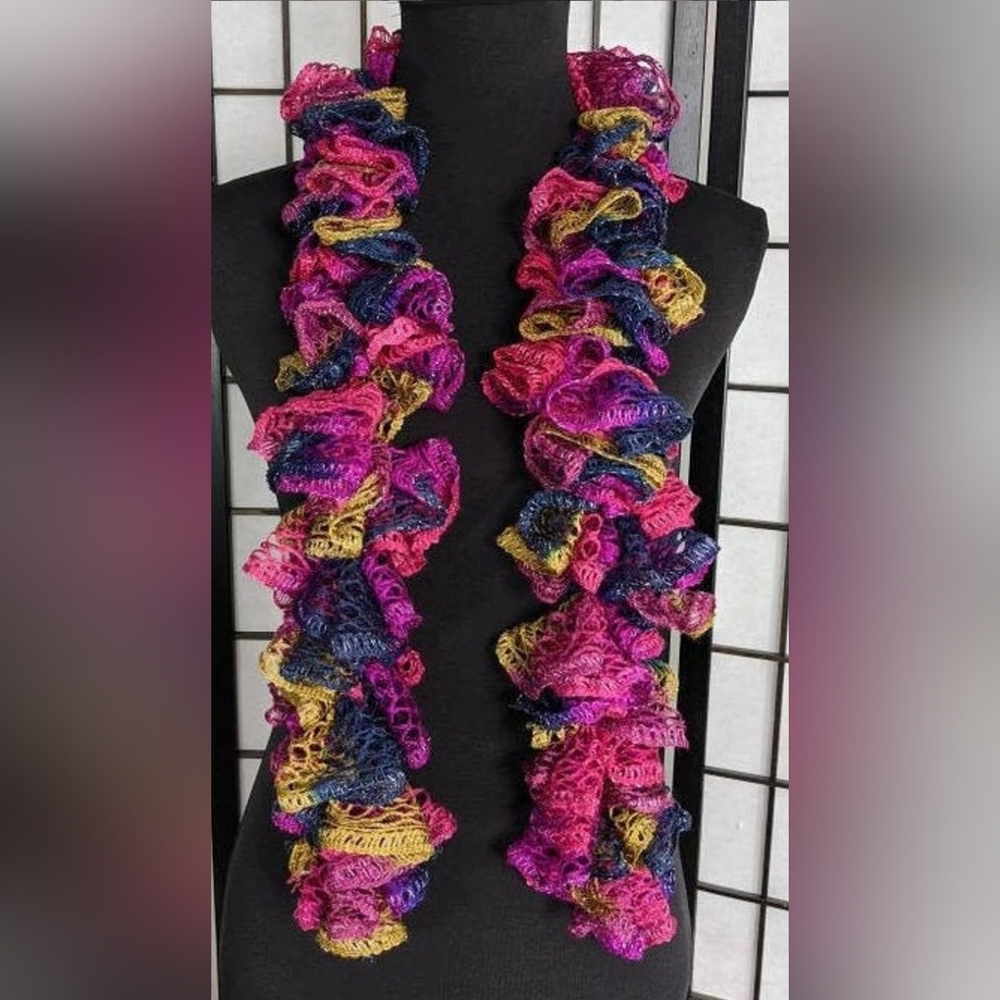 Multicolor Ruffled Knit Scarf